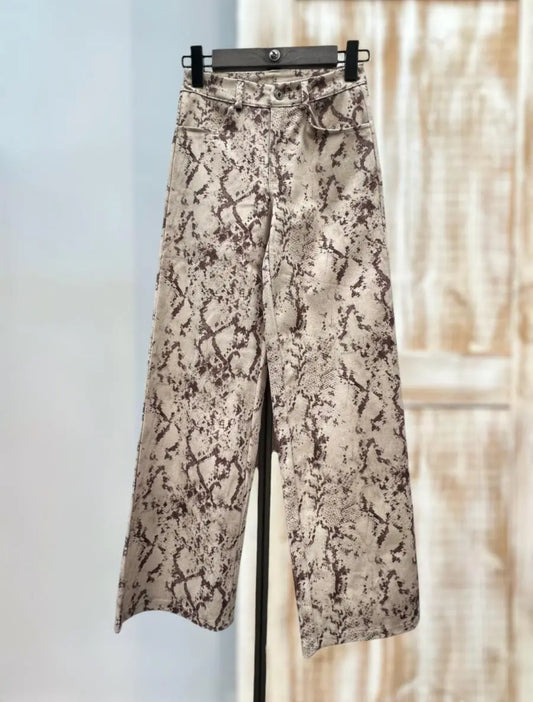 Pantalón estampado bolsillos